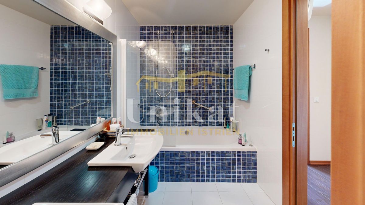 Dvostanovanjski stan z 4 spalnicami